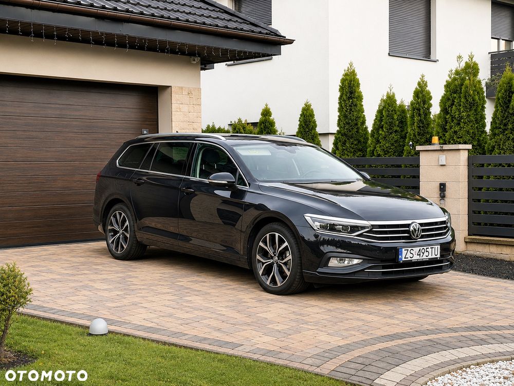 Volkswagen Passat 1.5 TSI EVO Elegance DSG - 1