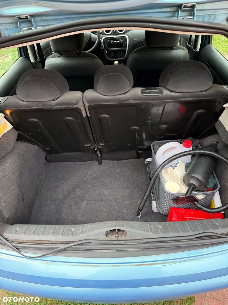 Citroën C3 1.1i First - 11