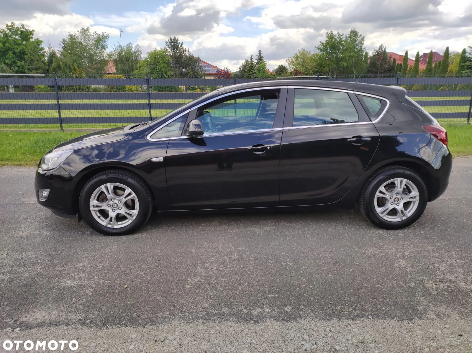 Opel Astra 1.6 Automatik Design Edition - 2