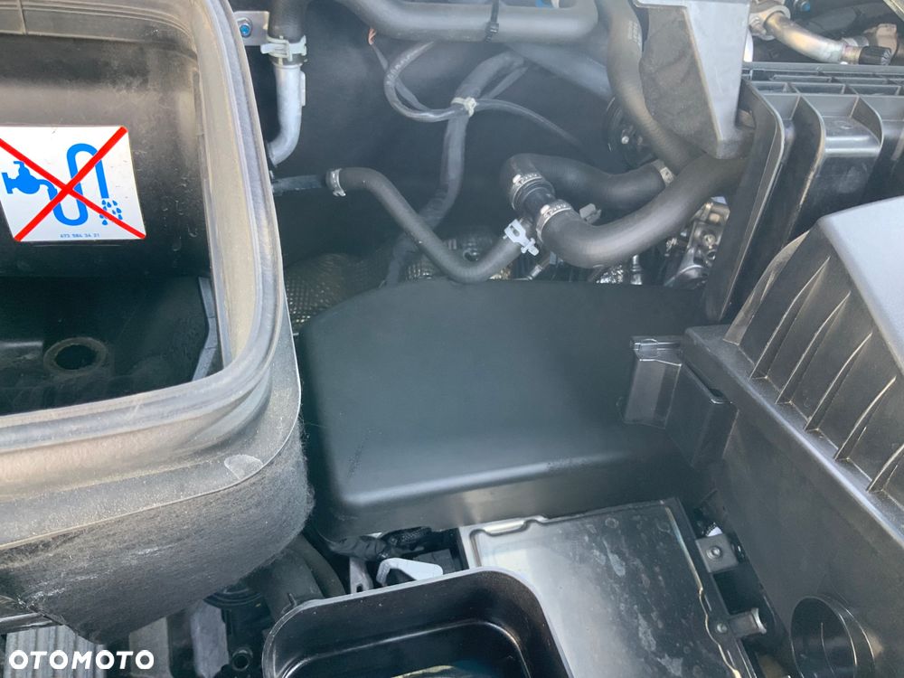 Mercedes-Benz SPRINTER - 15