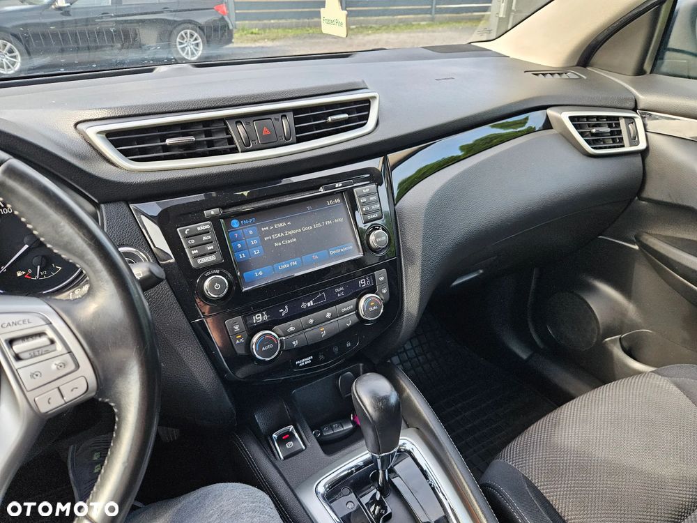 Nissan Qashqai 1.2 DIG-T Xtronic N-Connecta - 18