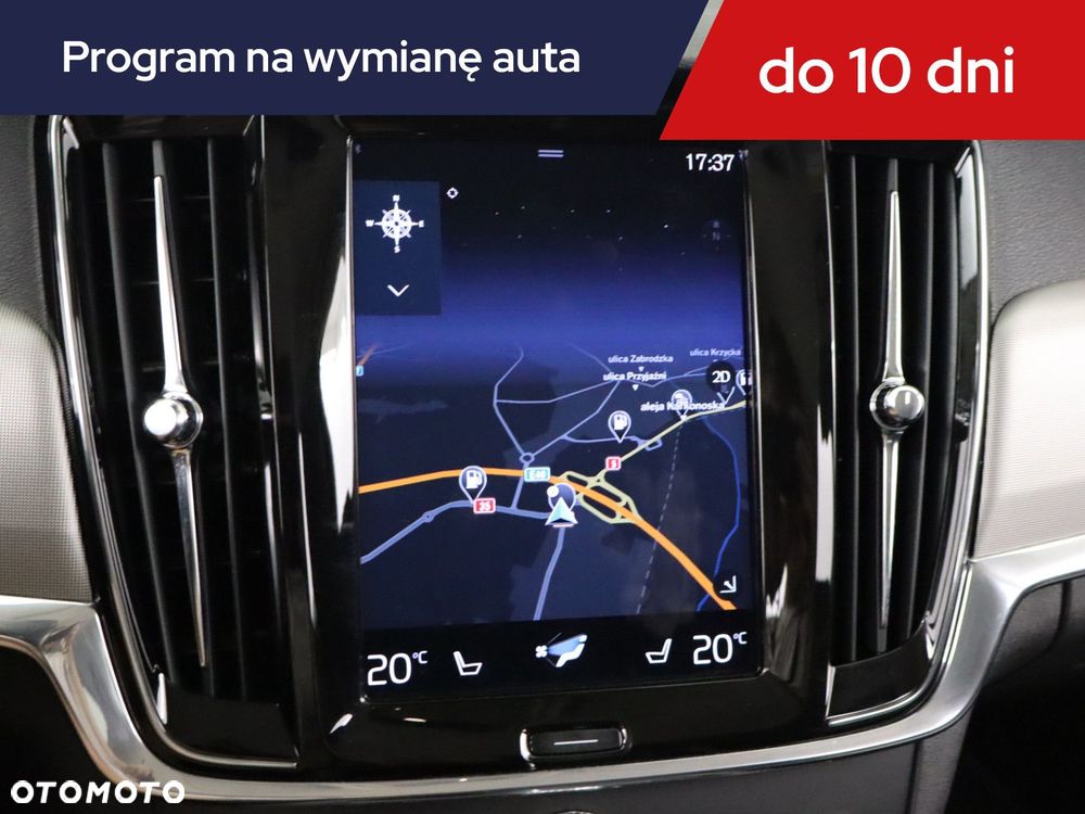 Volvo V90 Cross Country - 14