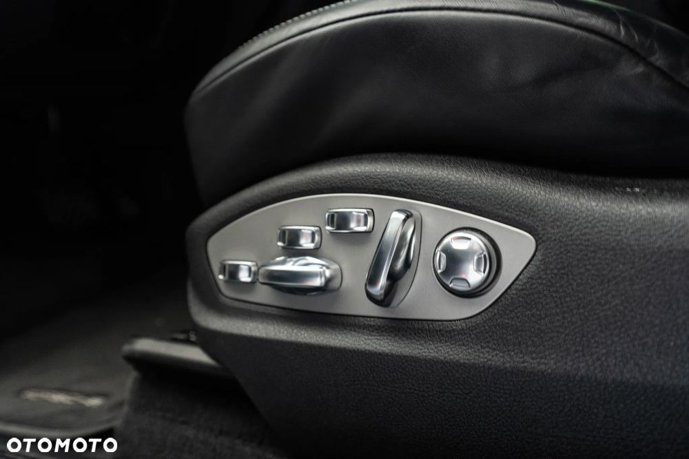 Porsche Macan Standard - 25