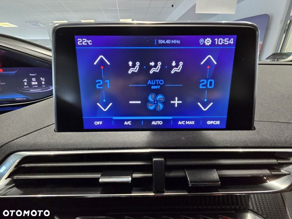 Peugeot 3008 1.2 PureTech Active Pack S&S EAT8 - 23