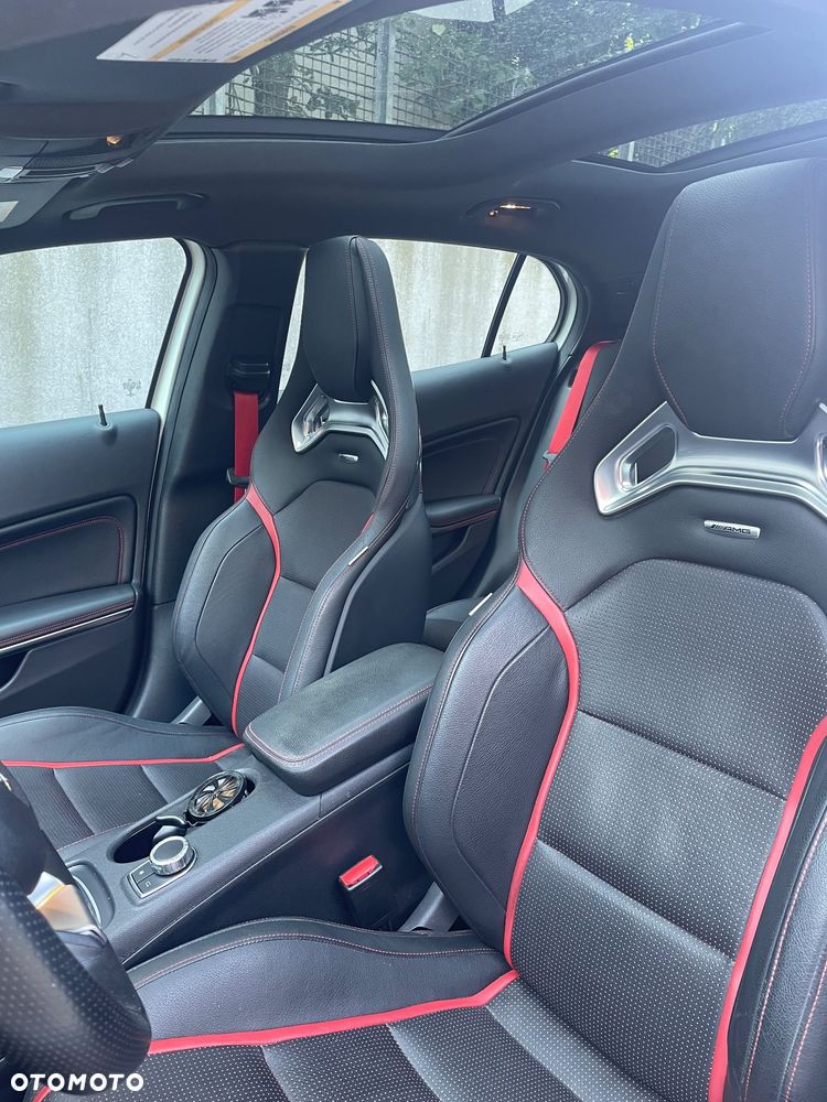 Mercedes-Benz GLA - 7