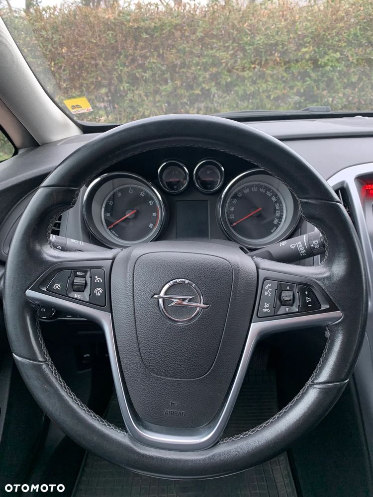 Opel Astra - 11