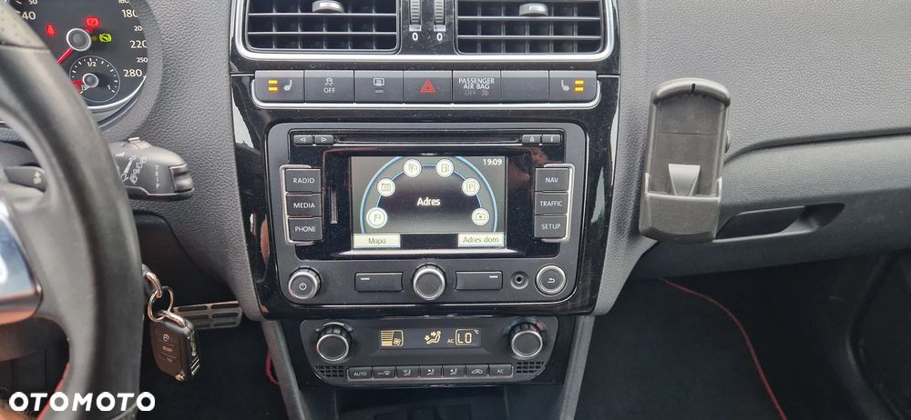 Volkswagen Polo 1.4 DSG GTI - 20
