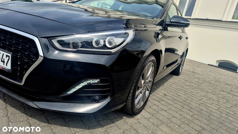 Hyundai i30 1.4 T-GDI DCT Premium - 28