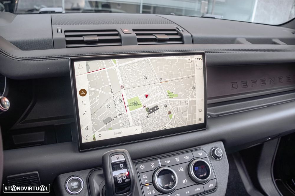 Land Rover Defender - 19