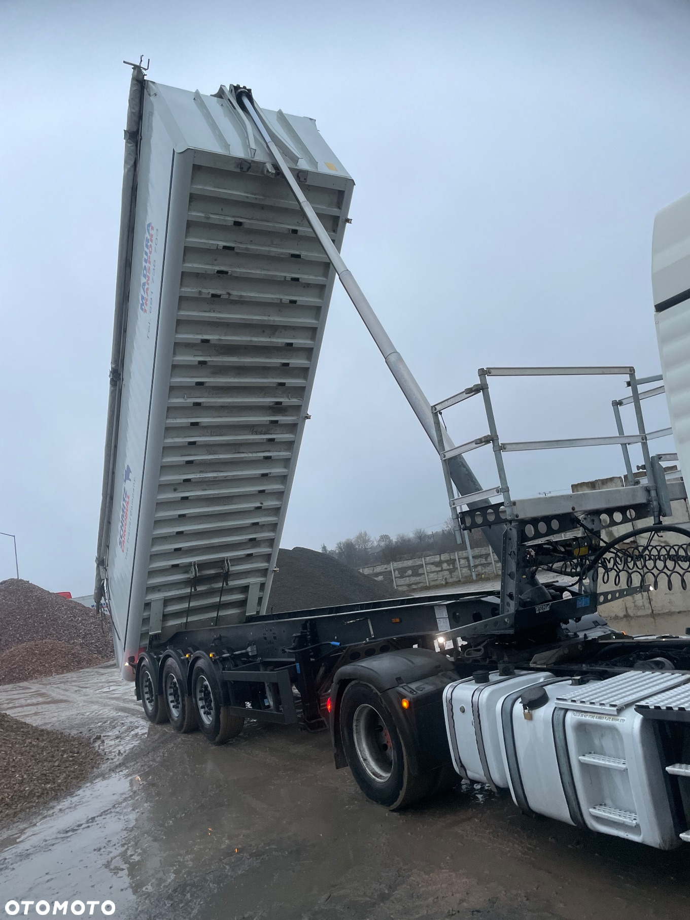 Schmitz Cargobull SGF*S3 - 9