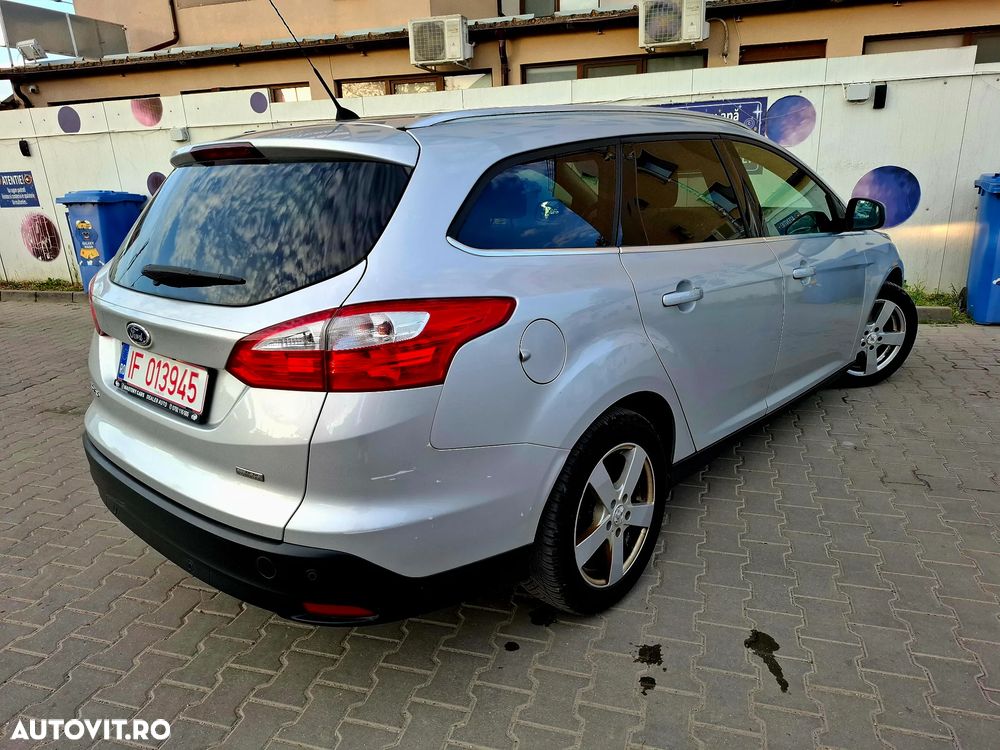 Ford Focus 1.0 EcoBoost Start-Stopp-System TITANIUM - 6