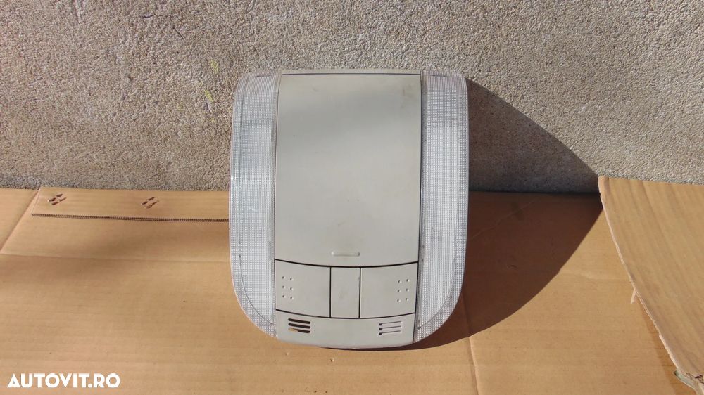 Plafoniera Toyota Auris an 2006-2012 cod 81260-02100B0 - 1