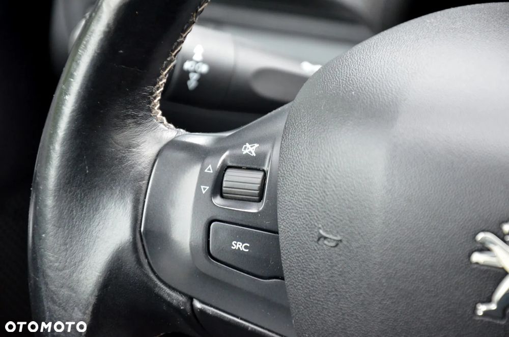 Peugeot 208 PureTech 110 Stop & Start EAT6 Allure - 21