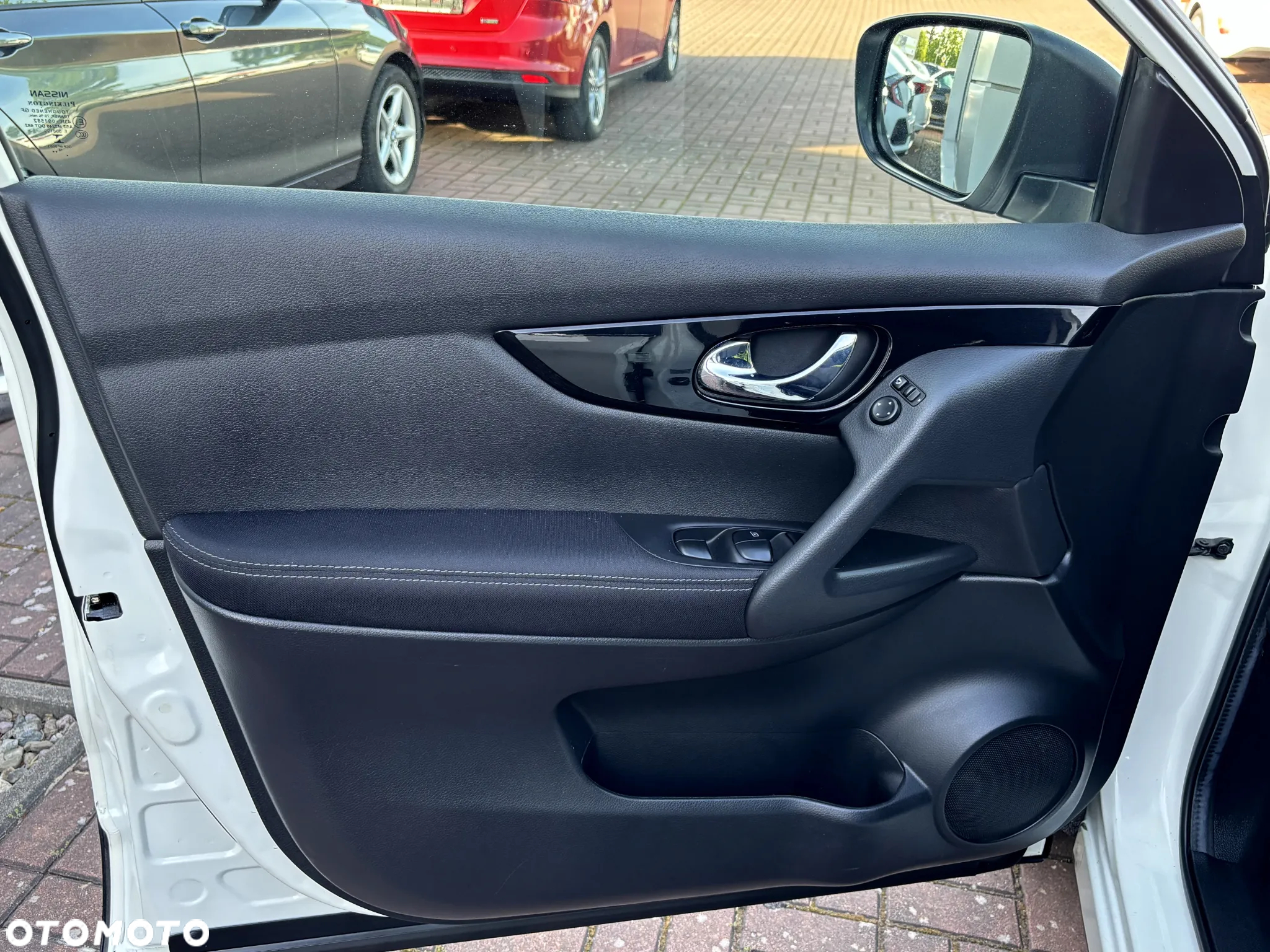 Nissan Qashqai 1.6 dCi Xtronic ACENTA - 22