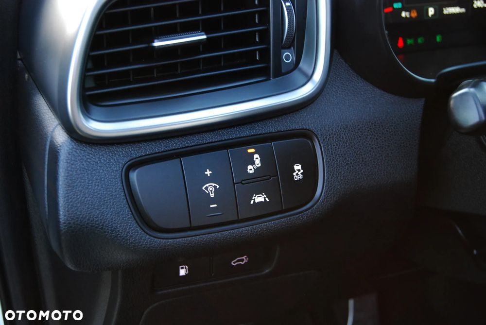 Kia Sorento 2.2 CRDI XL - 25