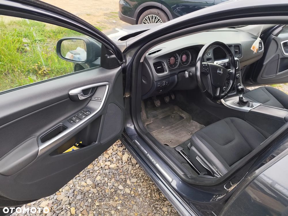Volvo V60 D3 Kinetic - 8