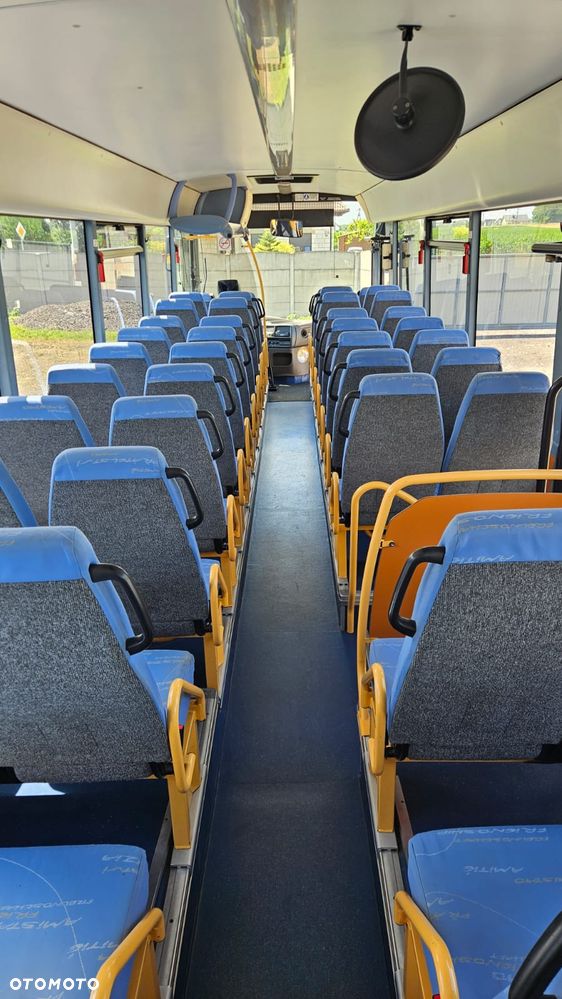 Irisbus NEW RECREO ładny 12m niski przebieg - 17