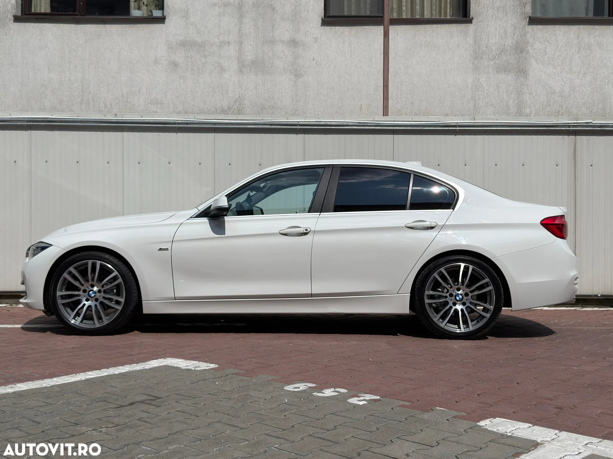 BMW Seria 3 320d Aut. Sport Line - 20