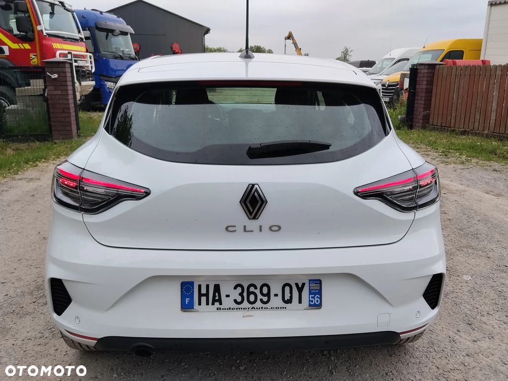 Renault Clio TCe 90 TECHNO - 8