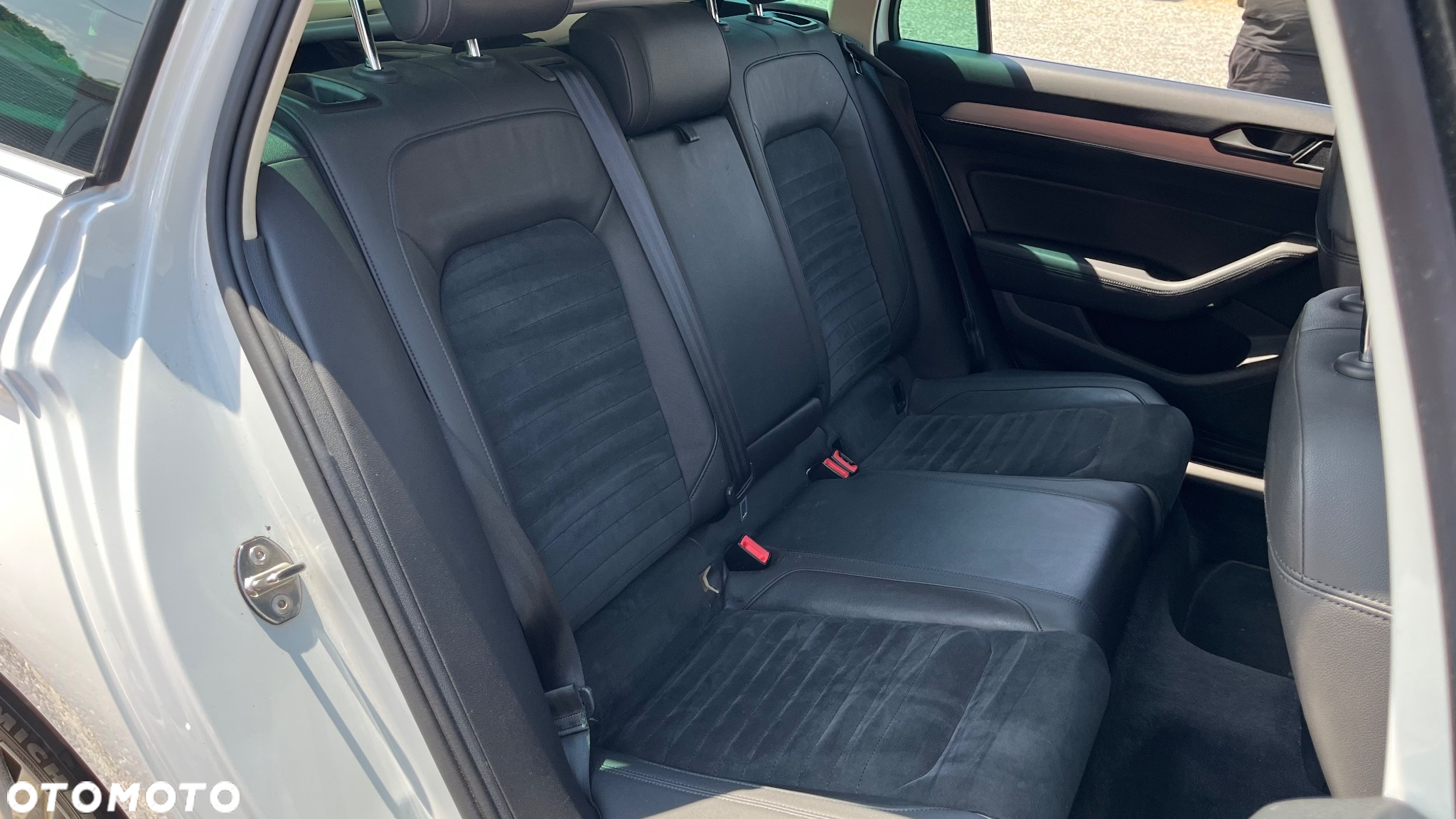 Volkswagen Passat - 24