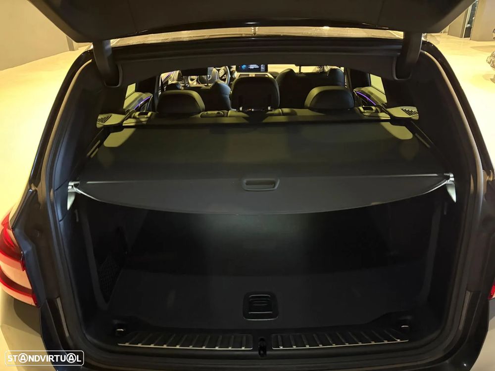 BMW iX3 Impressive - 11