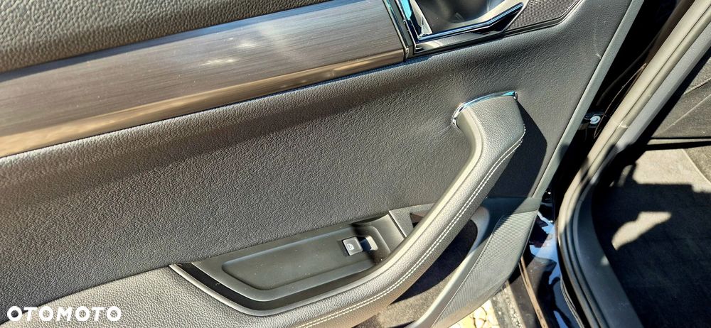 Skoda Superb 2.0 TSI Sportline DSG - 24