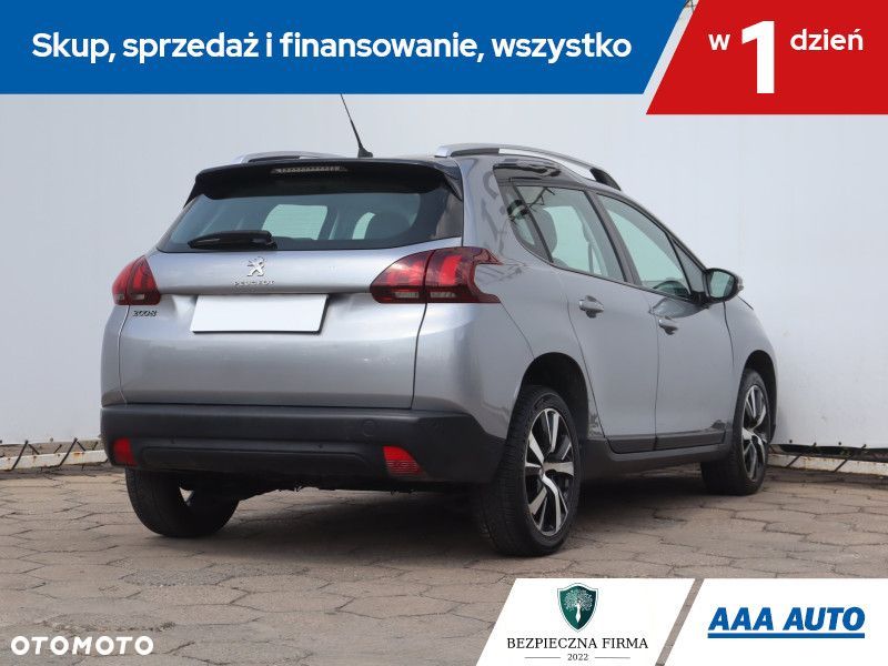 Peugeot 2008 - 7