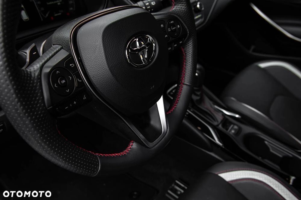 Toyota Corolla 2.0 Hybrid Comfort - 17