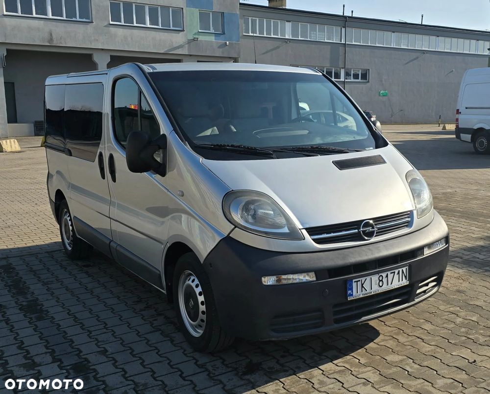 Opel Vivaro - 9