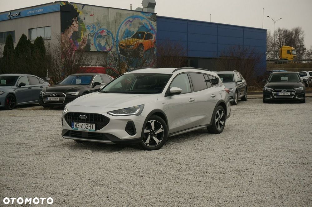 Ford Focus 2023 photo 2