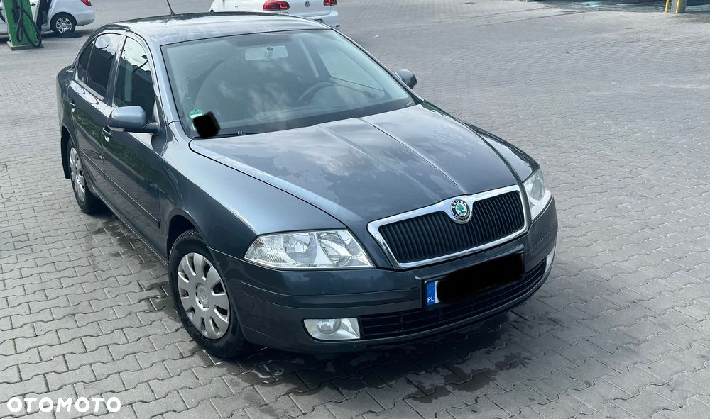 Skoda Octavia 1.6 Ambiente - 5