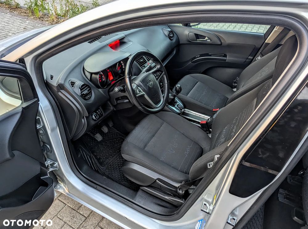Opel Meriva - 14