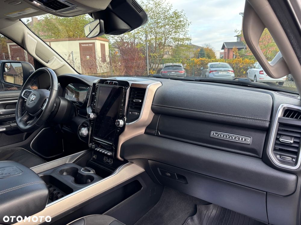 RAM 1500 Quad Cab Laramie - 26