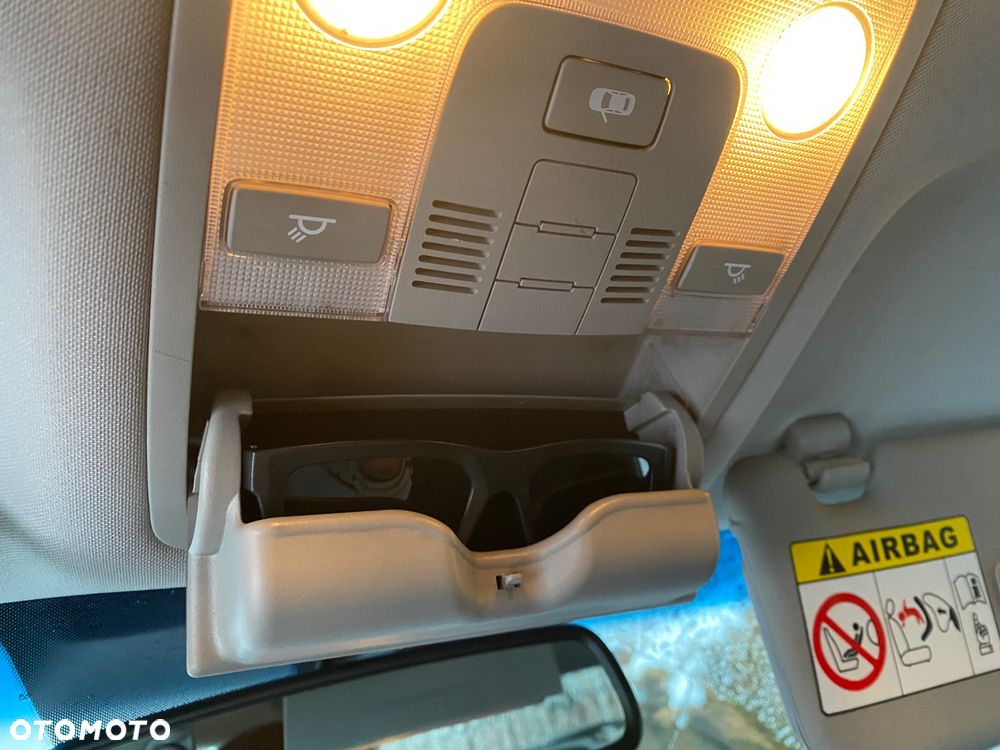 Kia Sportage 1.7 CRDI 2WD Dream-Team Edition - 17