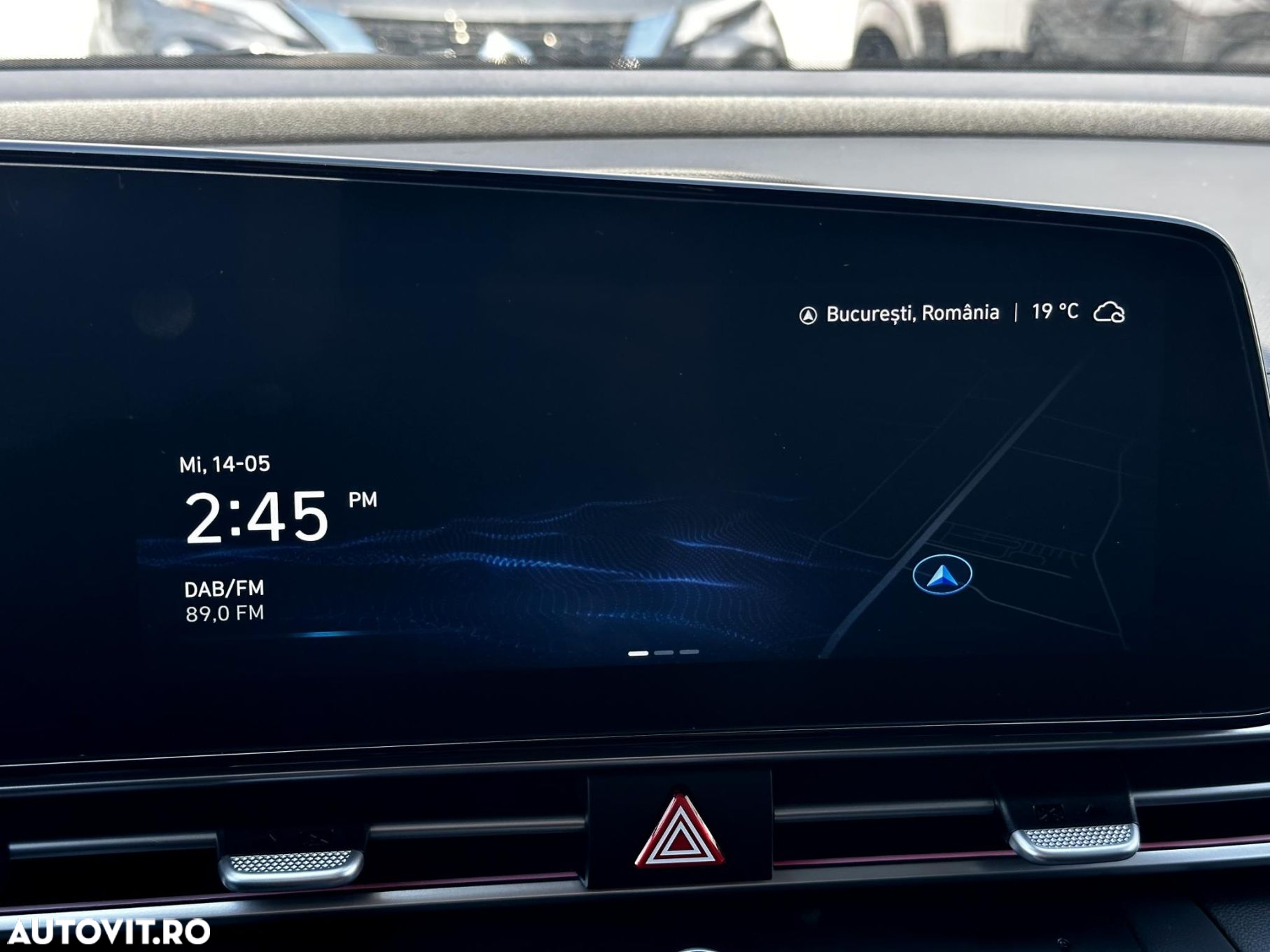 Hyundai Elantra - 13