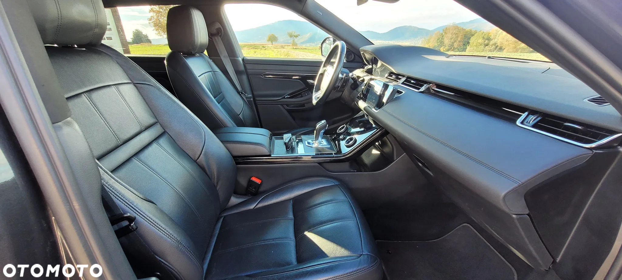 Land Rover Range Rover Evoque 2.0 D180 mHEV R-Dynamic SE - 24