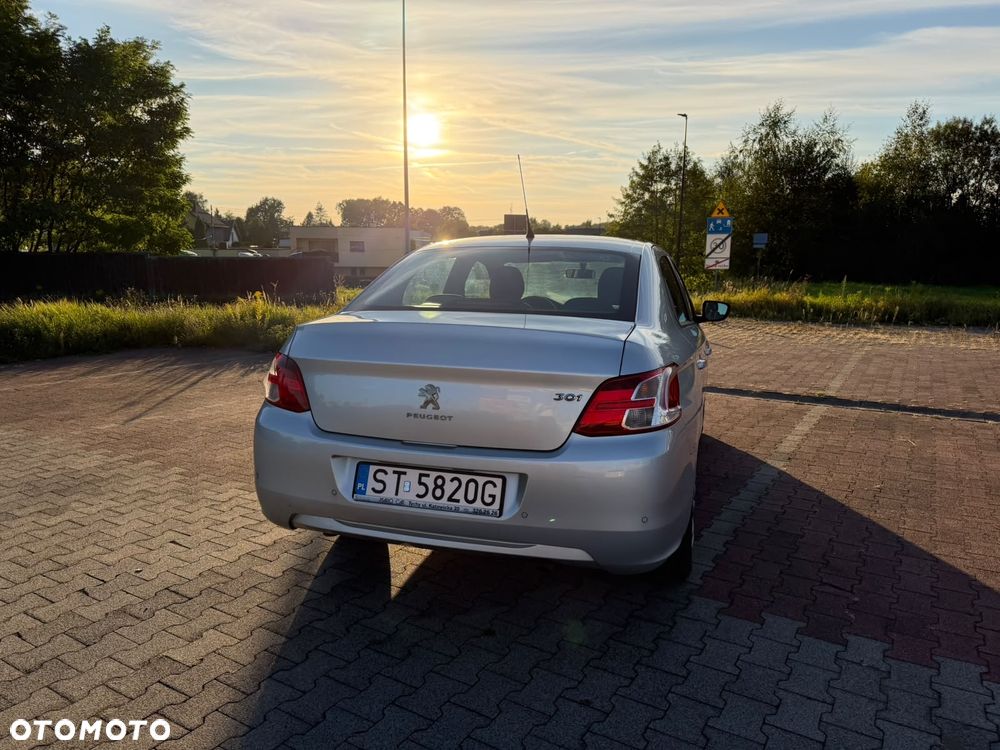 Peugeot 301 - 17