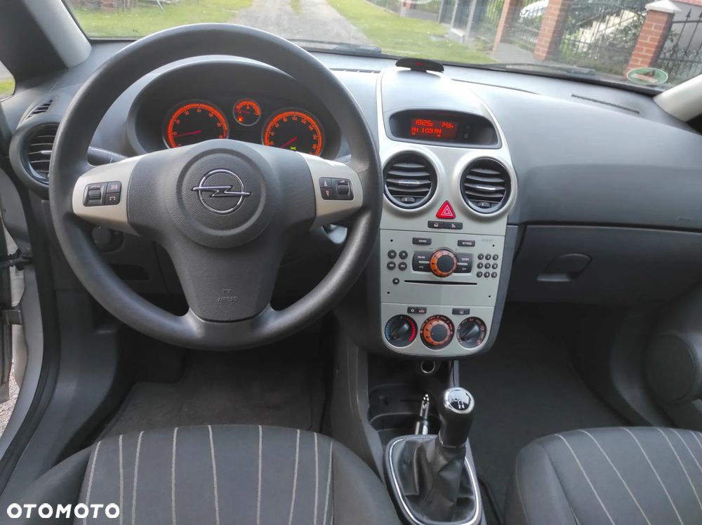 Opel Corsa 1.2 16V - 15