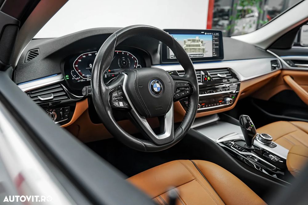 BMW Seria 5 520e Aut. - 14