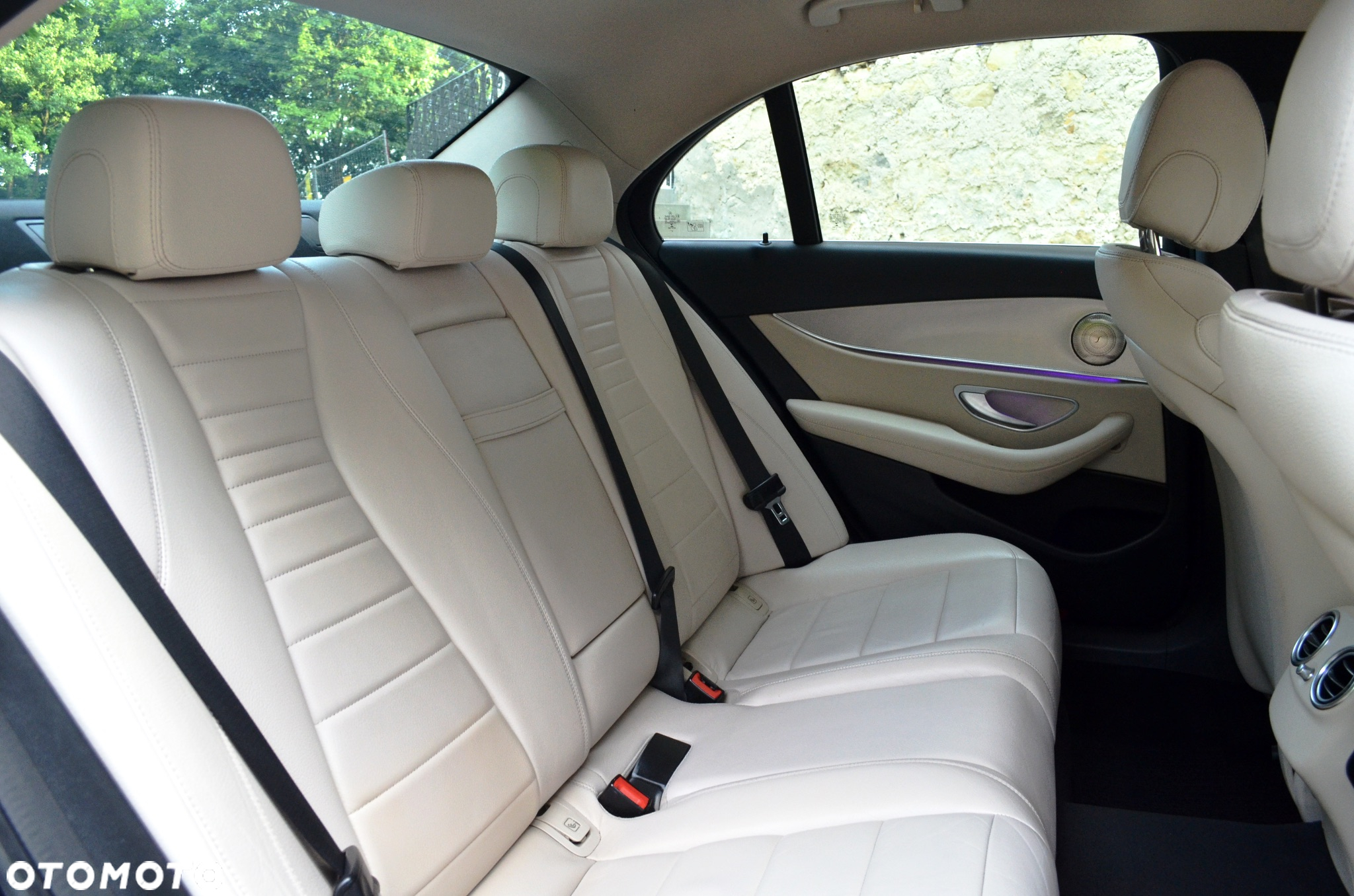 Mercedes-Benz Klasa E 200 d T 9G-TRONIC Exclusive - 8
