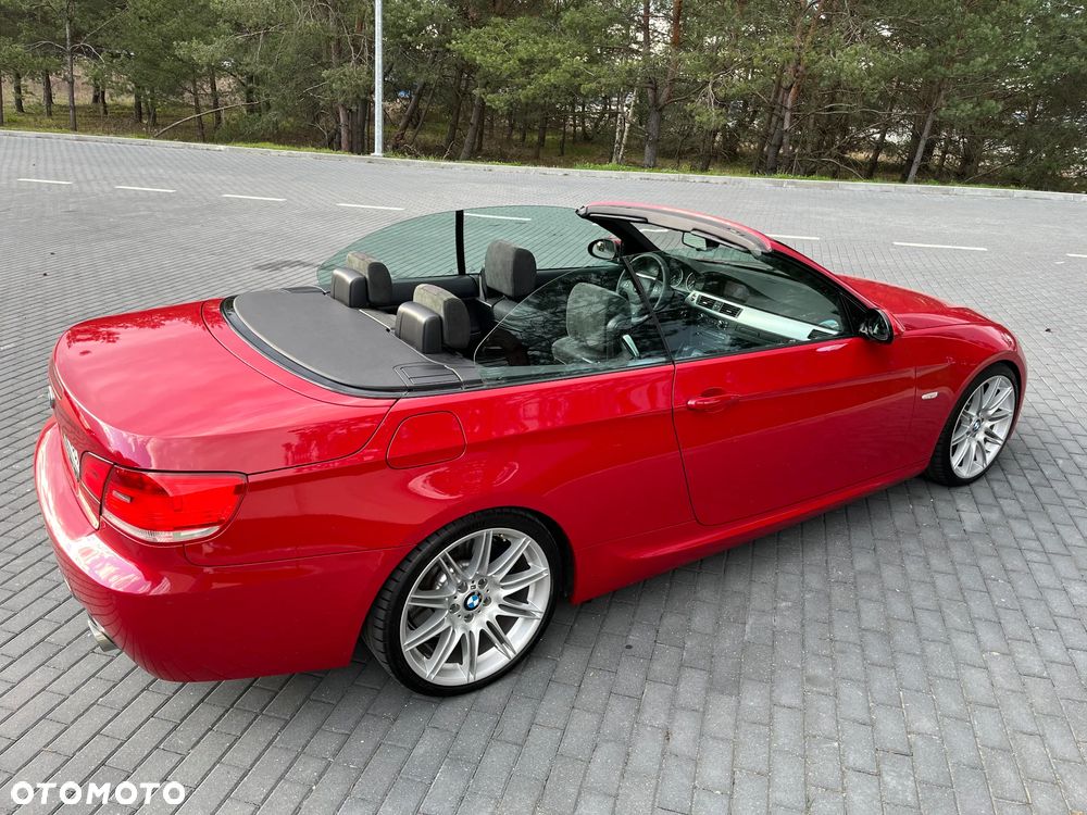 BMW Seria 3 330i - 4