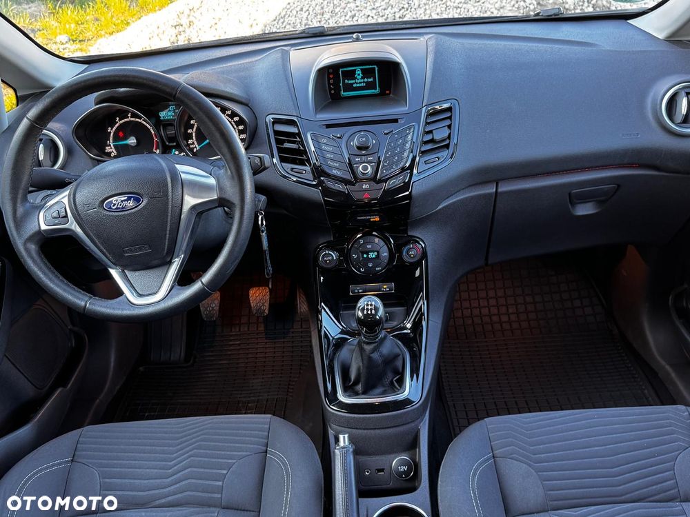 Ford Fiesta 1.0 EcoBoost Titanium - 33