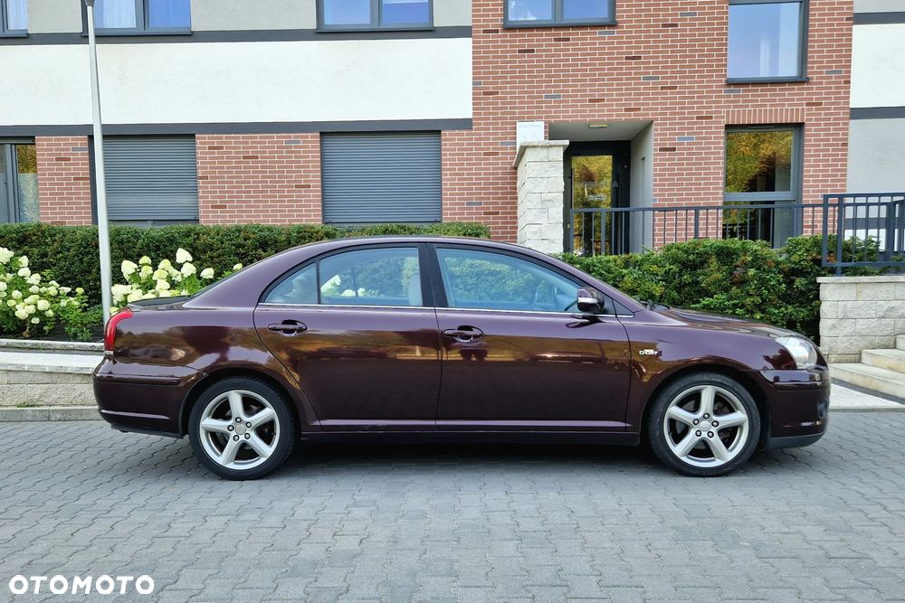 Toyota Avensis - 5