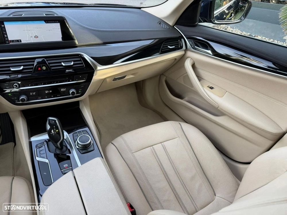 BMW 520 d Line Luxury Auto - 25