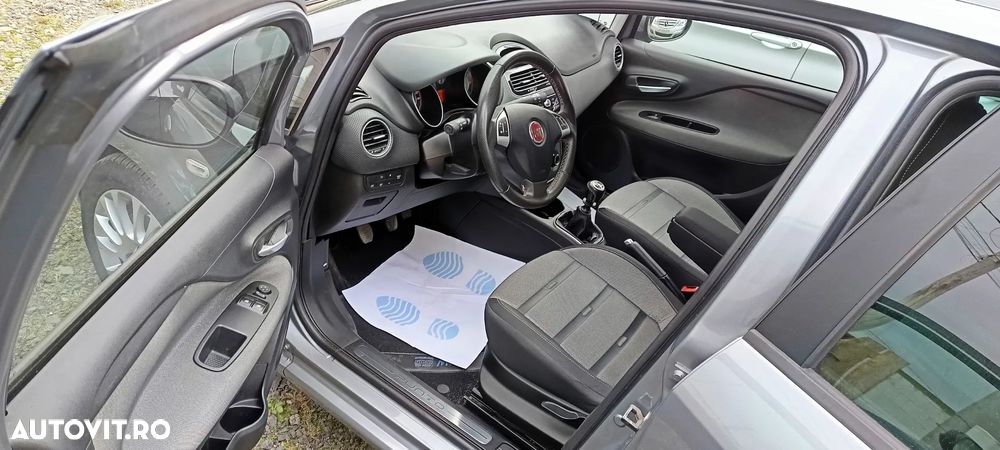 Fiat Grande Punto 1.4 16V Emotion - 5