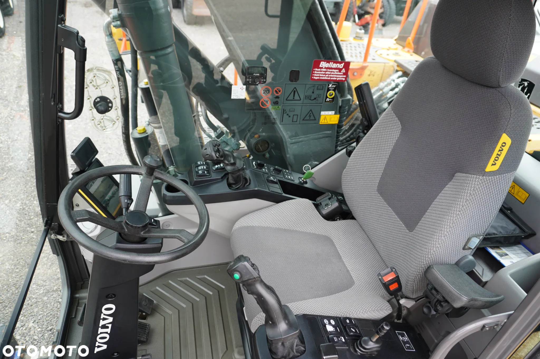 Volvo EW 160 E - 18
