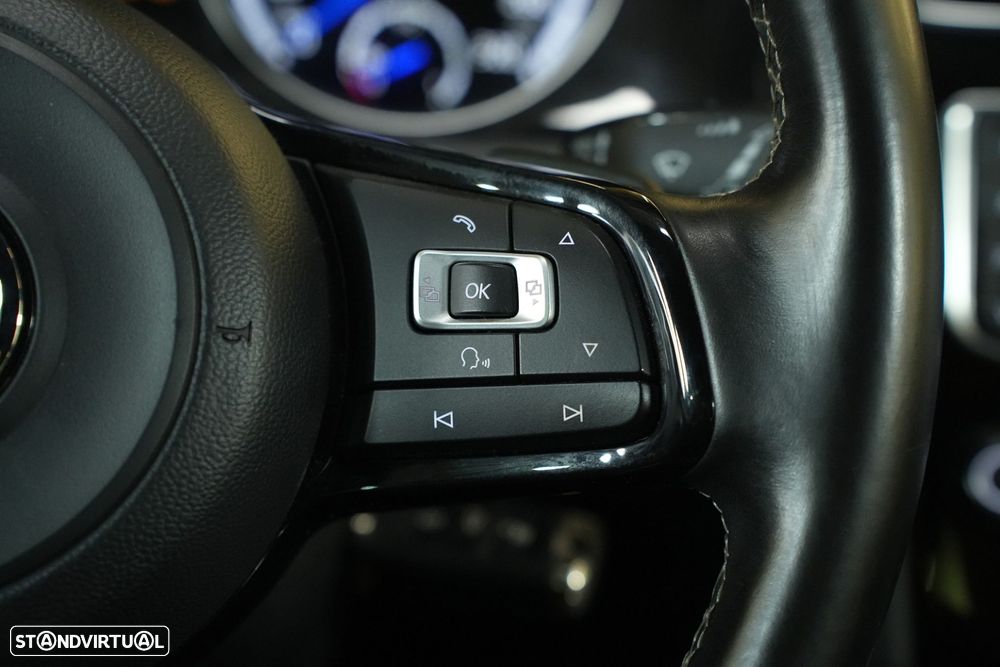 VW Golf 2.0 TSI R DSG - 25