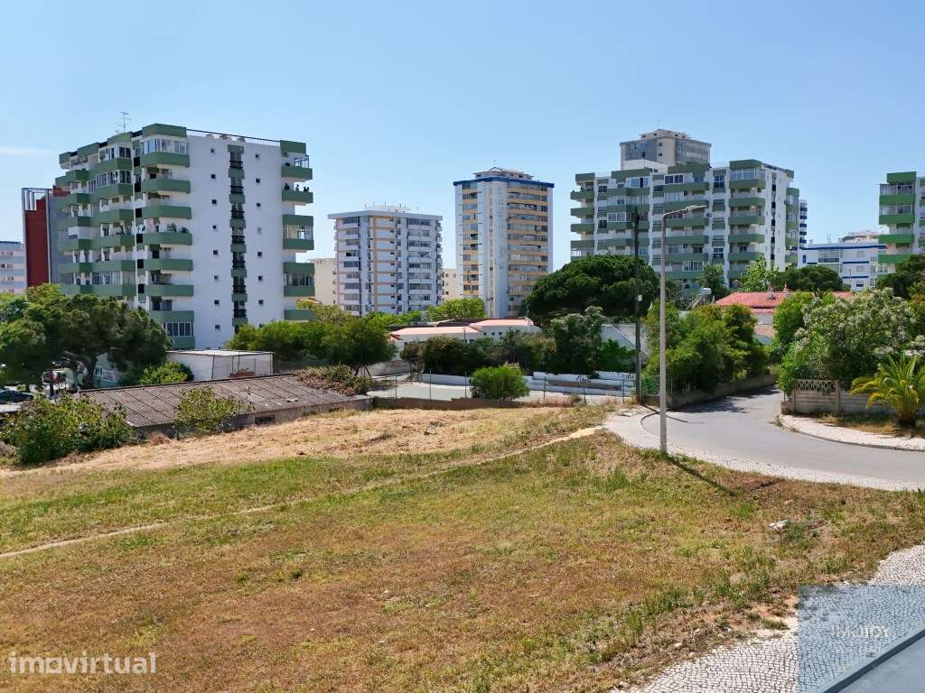 Terreno em Quarteira - Grande imagem: 3/29