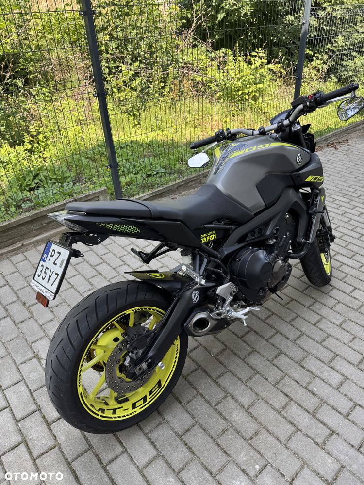 Yamaha MT - 4