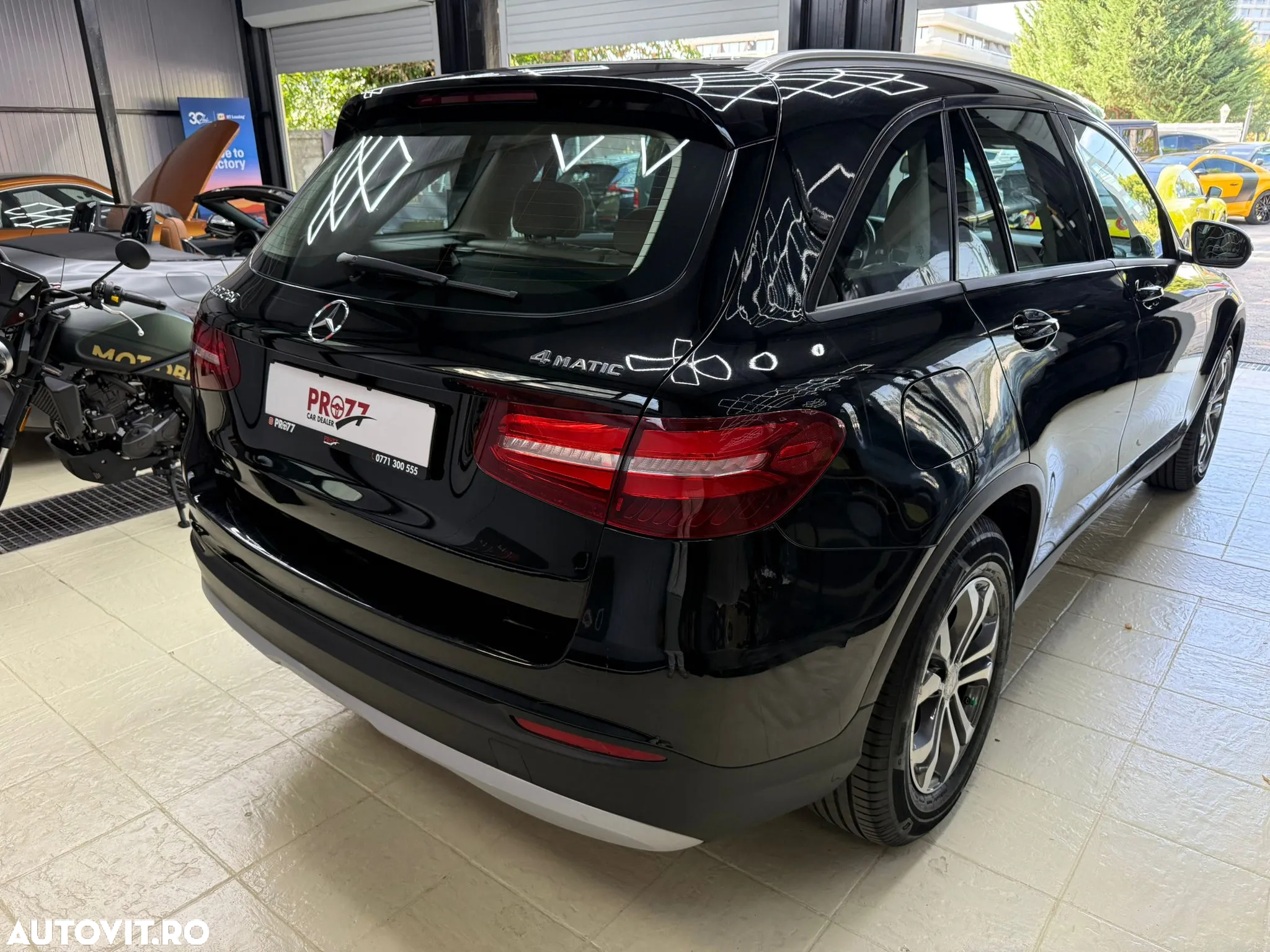 Mercedes-Benz GLC 250 4MATIC - 6